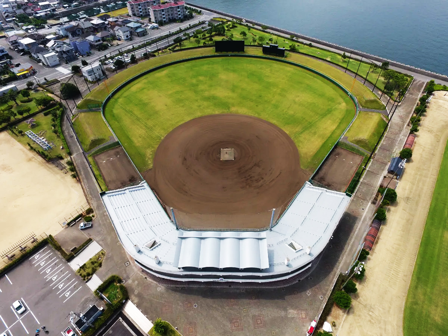 画像：浜公園野球場改修工事